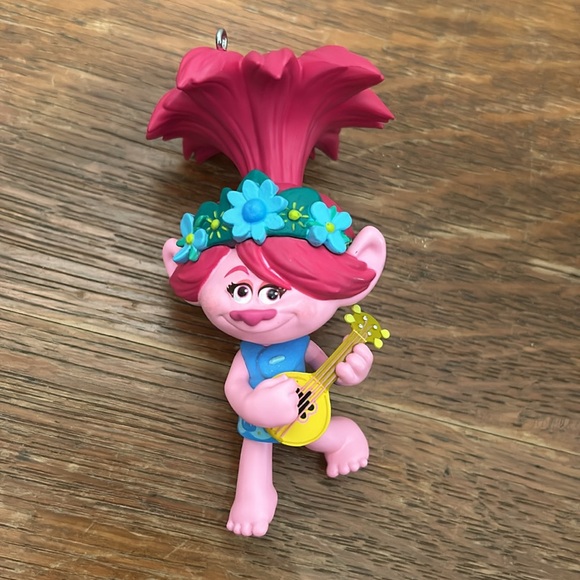 Hallmark Trolls World Tour Poppy Rocks Christmas ornament - Picture 2 of 3